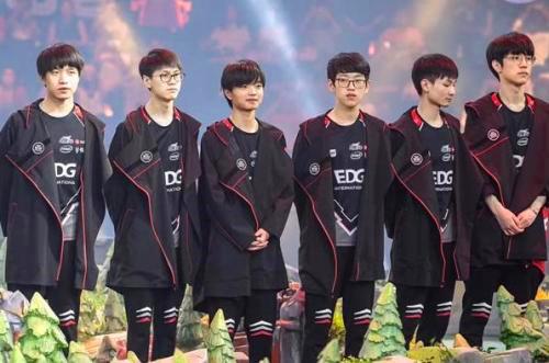 冠军该怎么 冠军该怎么